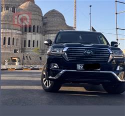 تۆیۆتا لاند کروزەر